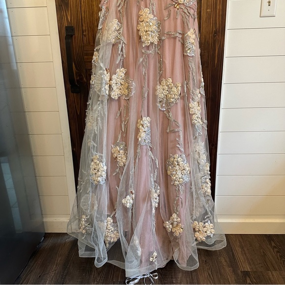 Stunning pink shimmering formal dress - Picture 6 of 12